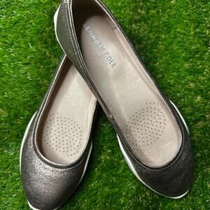 Kenneth cole gold metallic leather flats